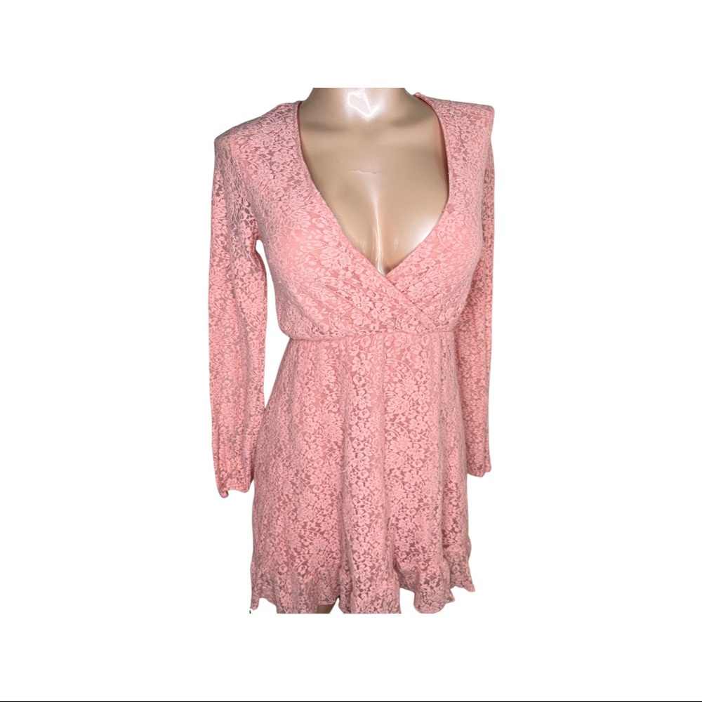 J for Justify Dresses | Light pink Lace Deep cut dress| Size: S